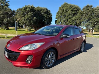 2013 Mazda Axela