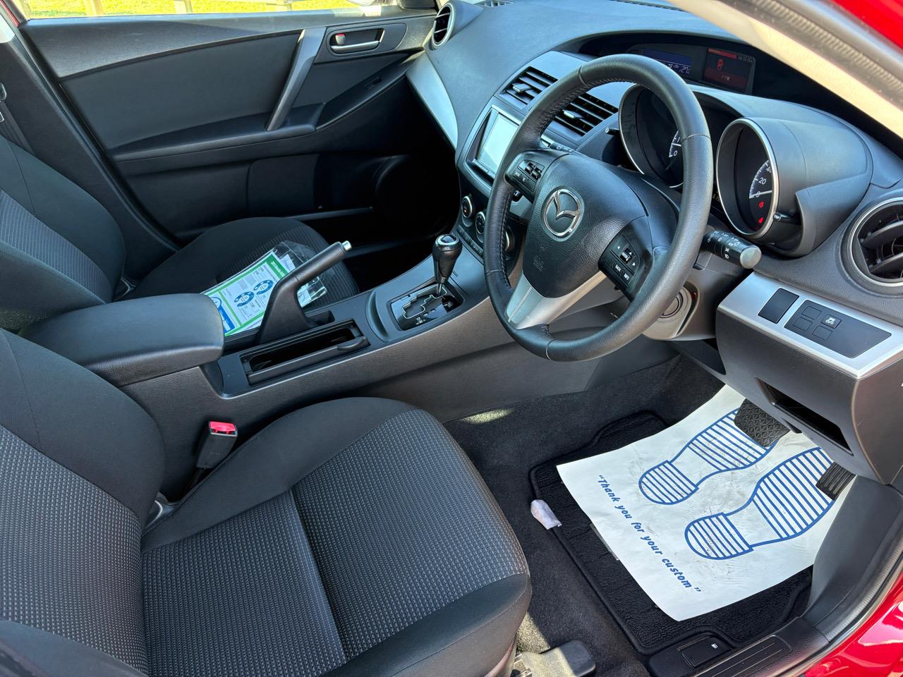 2013 Mazda AXELA