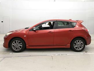 2013 Mazda AXELA - Thumbnail