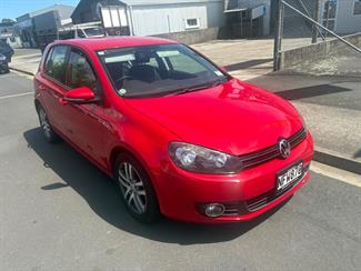 2010 Volkswagen Golf - Thumbnail