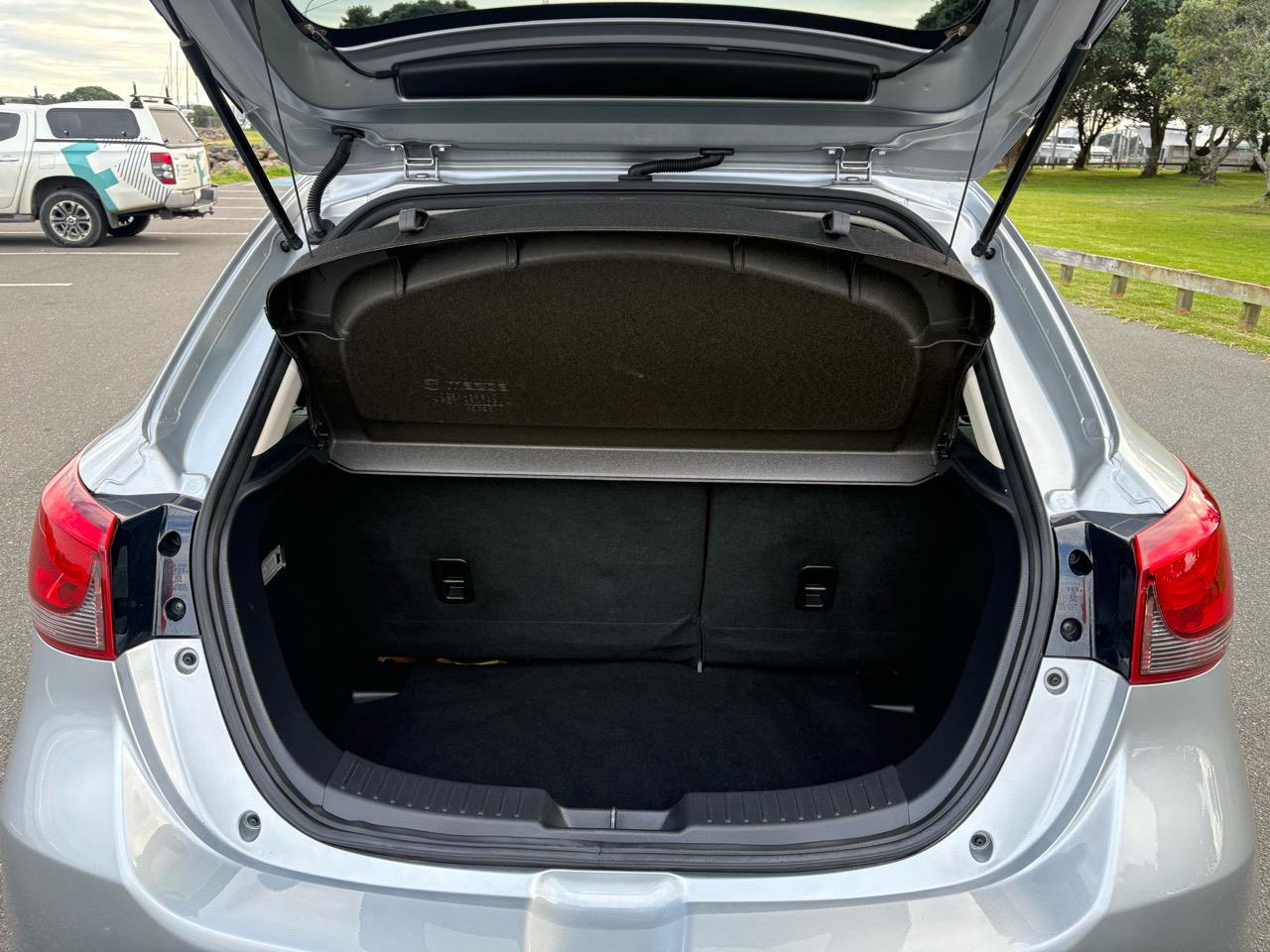 2017 Mazda DEMIO