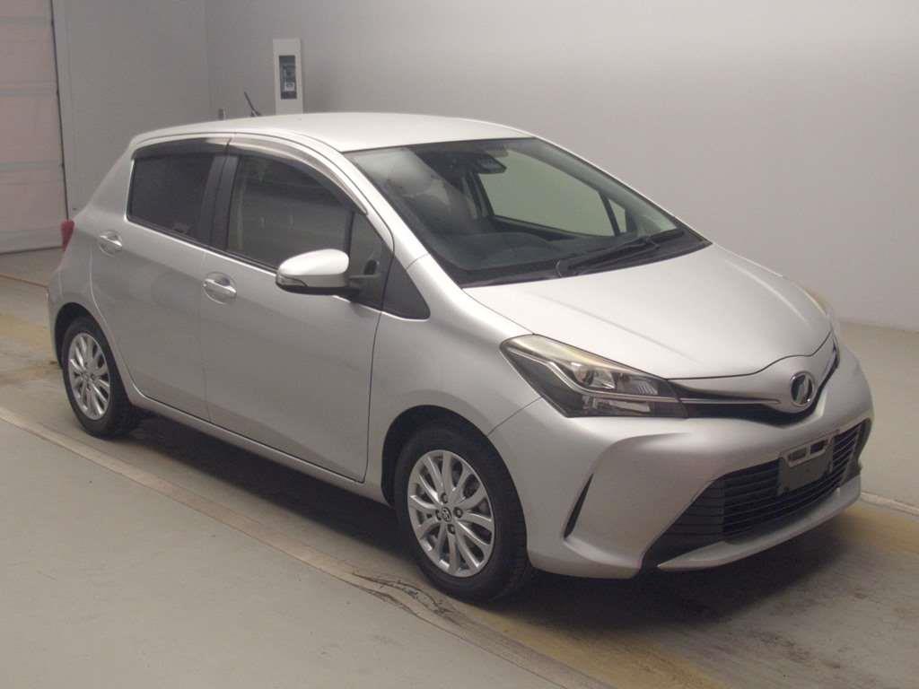 2016 Toyota Vitz