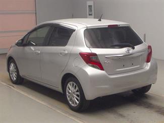 2016 Toyota Vitz - Thumbnail