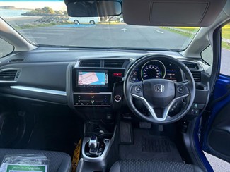 2013 Honda FIT - Thumbnail