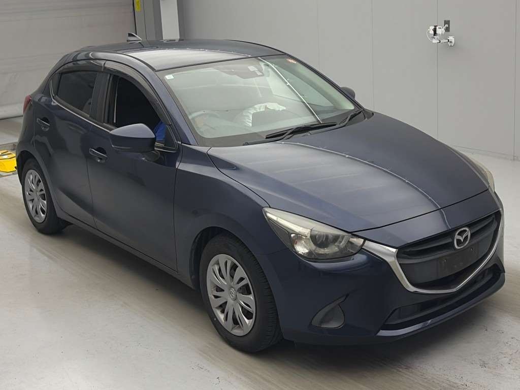 2017 Mazda DEMIO