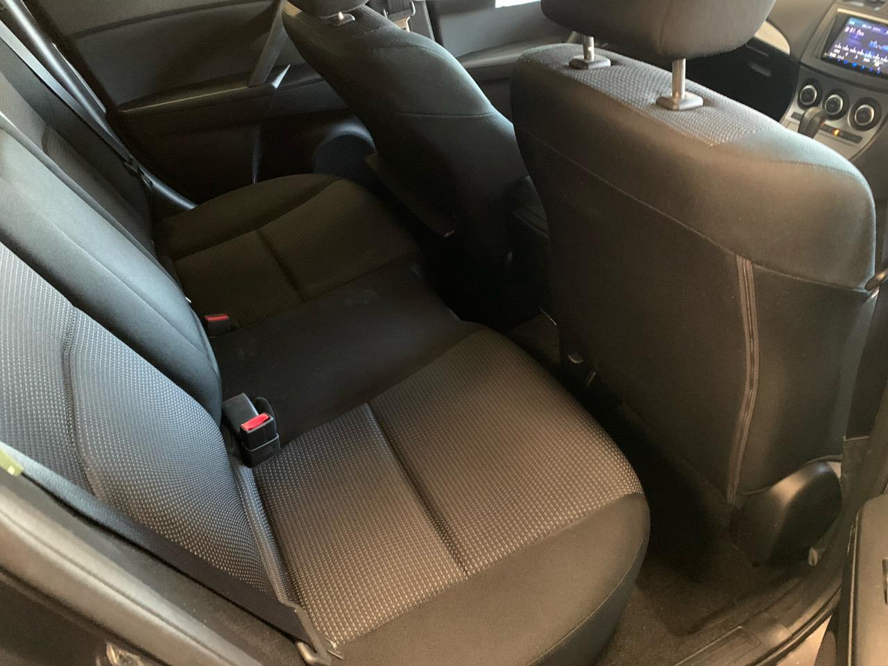 2012 Mazda AXELA