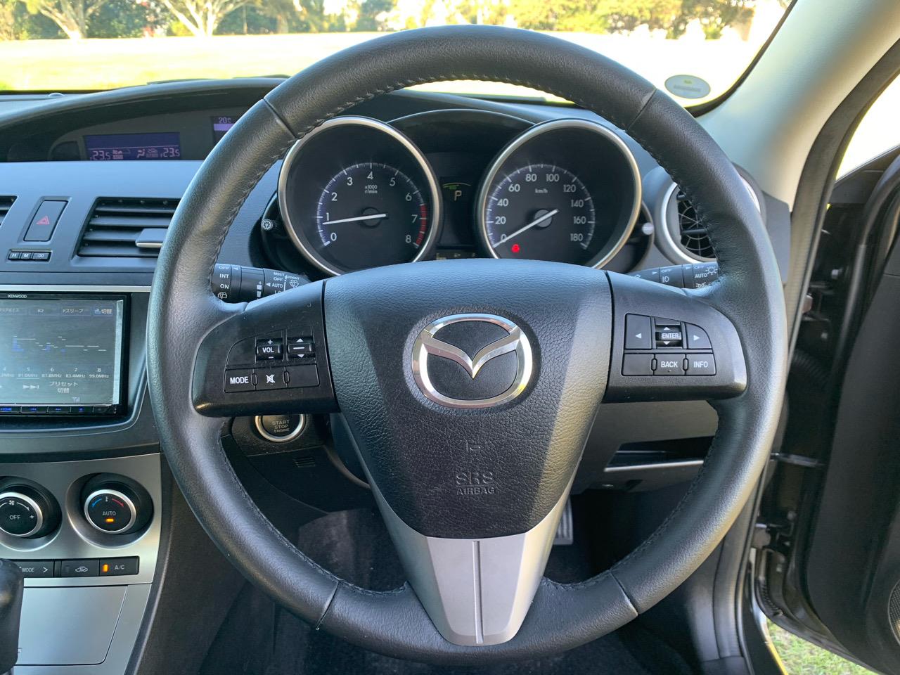 2012 Mazda AXELA