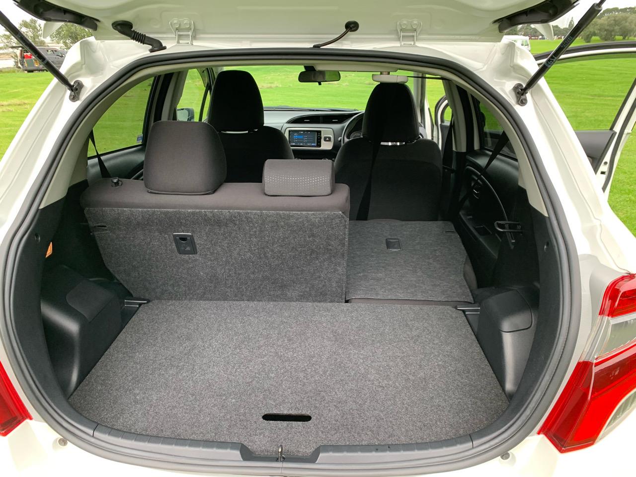 2016 Toyota Vitz