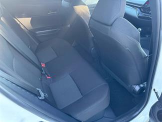 2019 Toyota C-HR - Thumbnail
