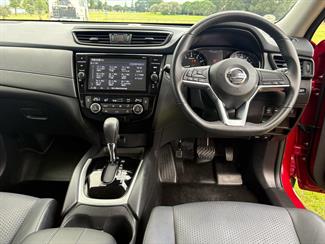 2018 Nissan X-TRAIL - Thumbnail
