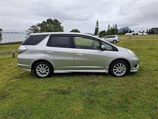 2012 Honda FIT - Thumbnail