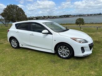 2012 Mazda AXELA - Thumbnail