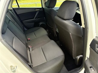 2012 Mazda AXELA - Thumbnail