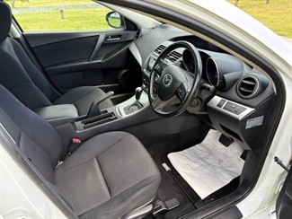 2012 Mazda AXELA - Thumbnail