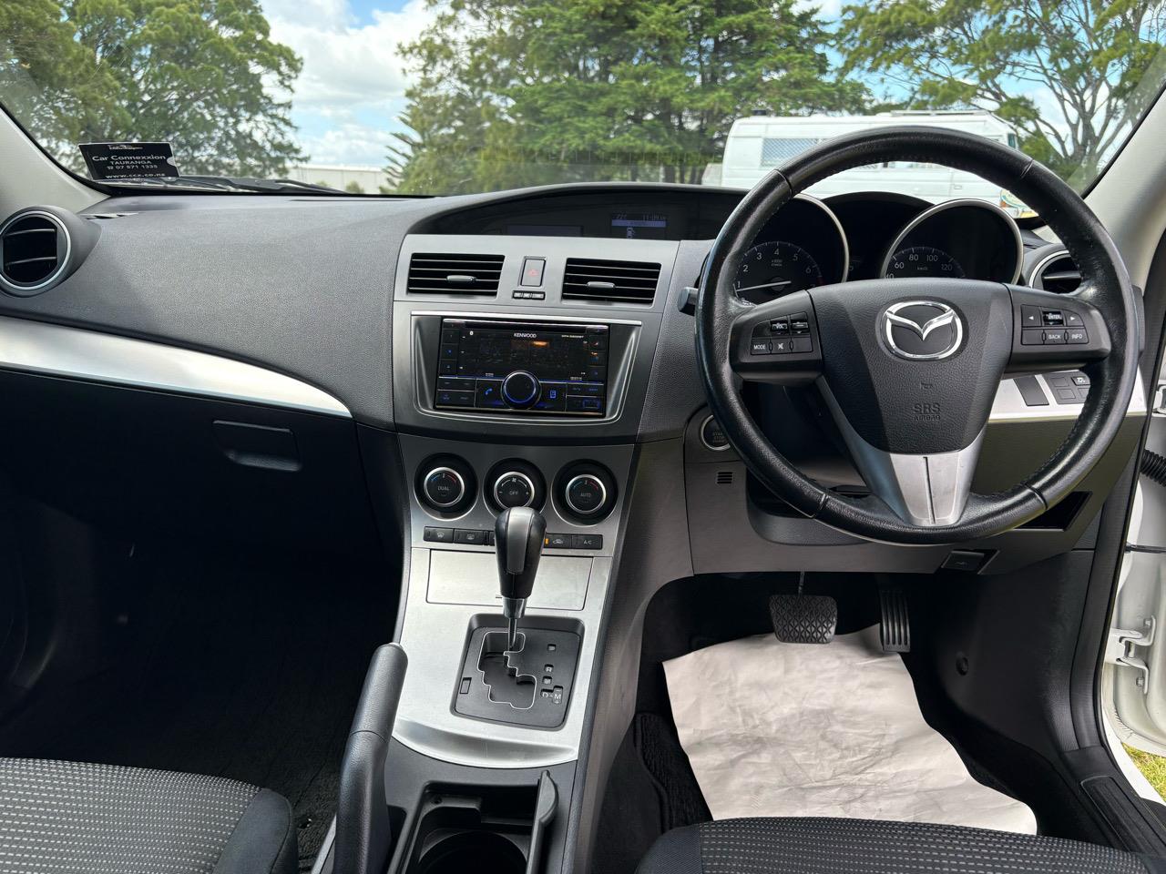 2012 Mazda AXELA