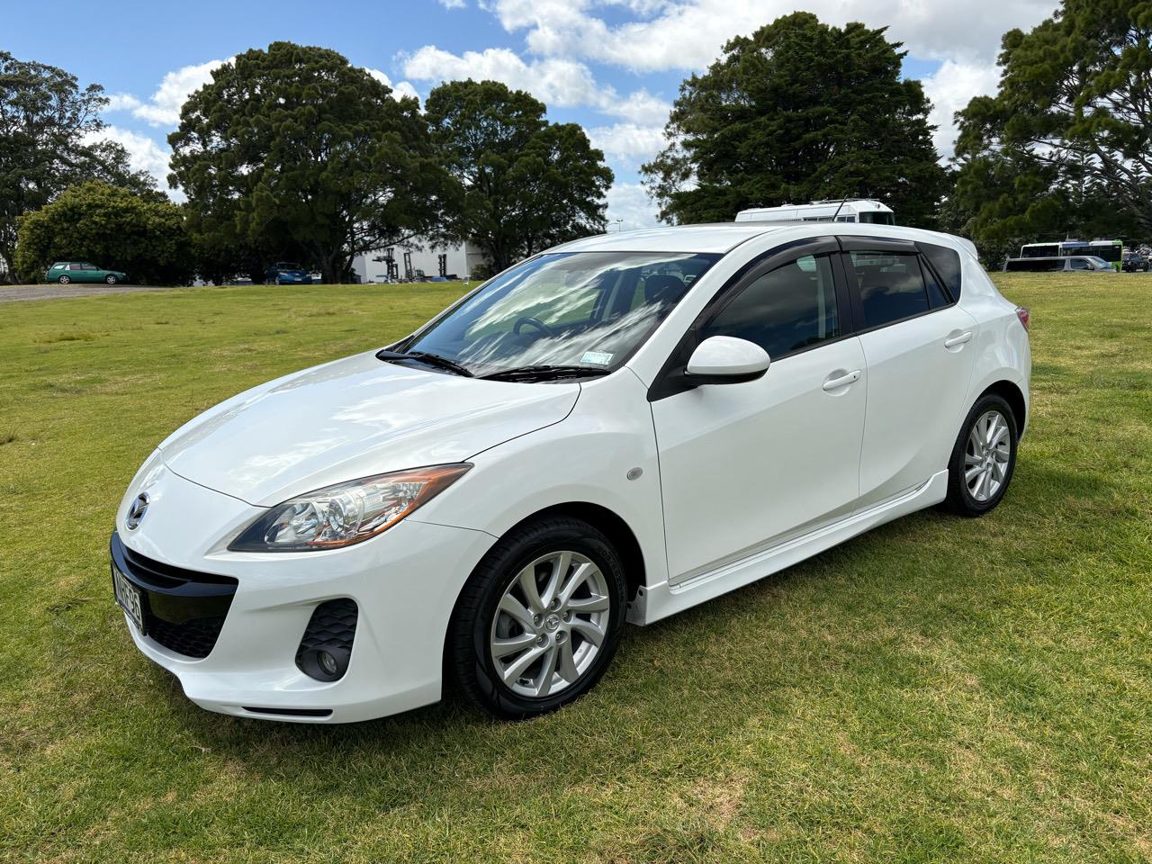 2012 Mazda AXELA