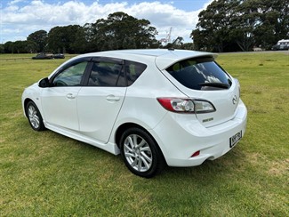 2012 Mazda AXELA - Thumbnail