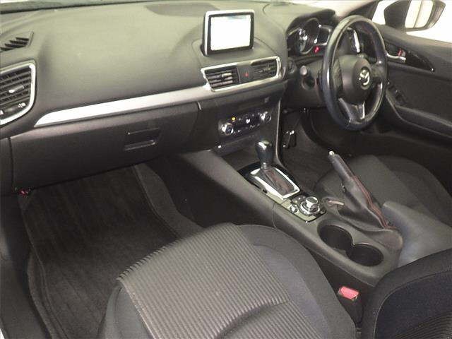 2015 Mazda AXELA
