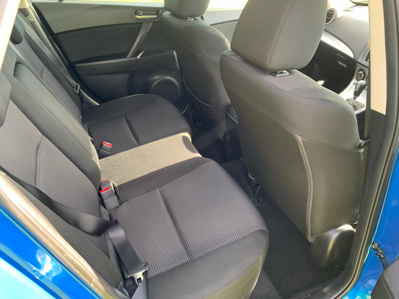 2012 Mazda AXELA