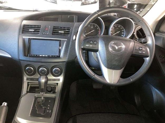 2012 Mazda AXELA