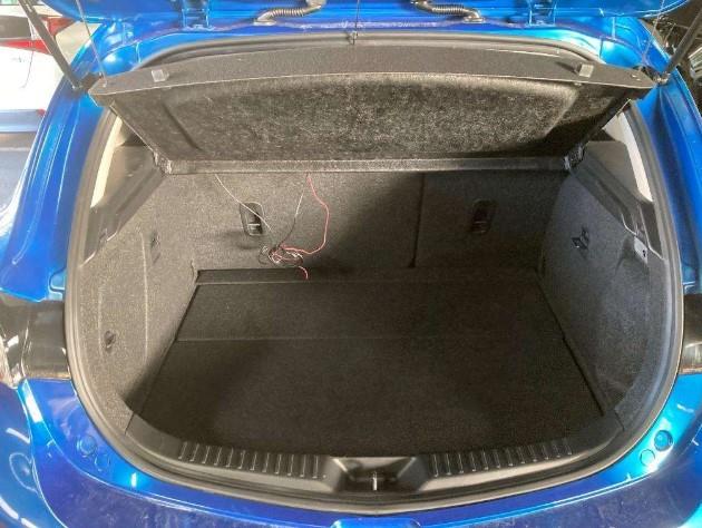 2012 Mazda AXELA