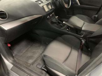 2012 Mazda AXELA - Thumbnail