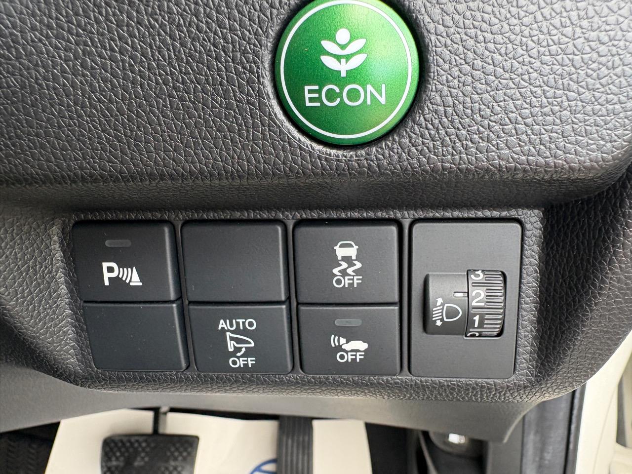 2016 Honda FIT