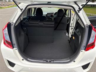 2016 Honda FIT - Thumbnail
