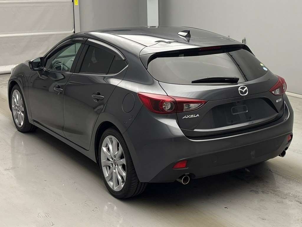 2015 Mazda AXELA