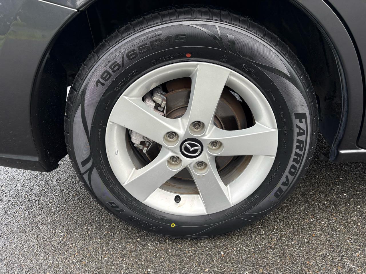 2015 Mazda Premacy