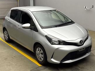 2016 Toyota Vitz - Thumbnail