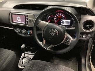 2016 Toyota Vitz - Thumbnail