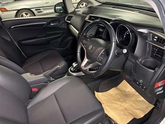 2017 Honda FIT - Thumbnail