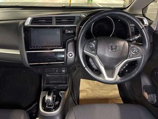 2017 Honda FIT - Thumbnail