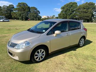 2009 Nissan Tiida - Thumbnail