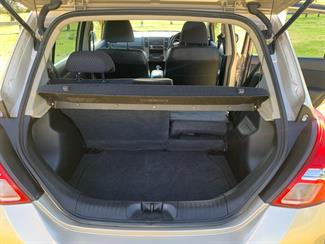2009 Nissan Tiida - Thumbnail