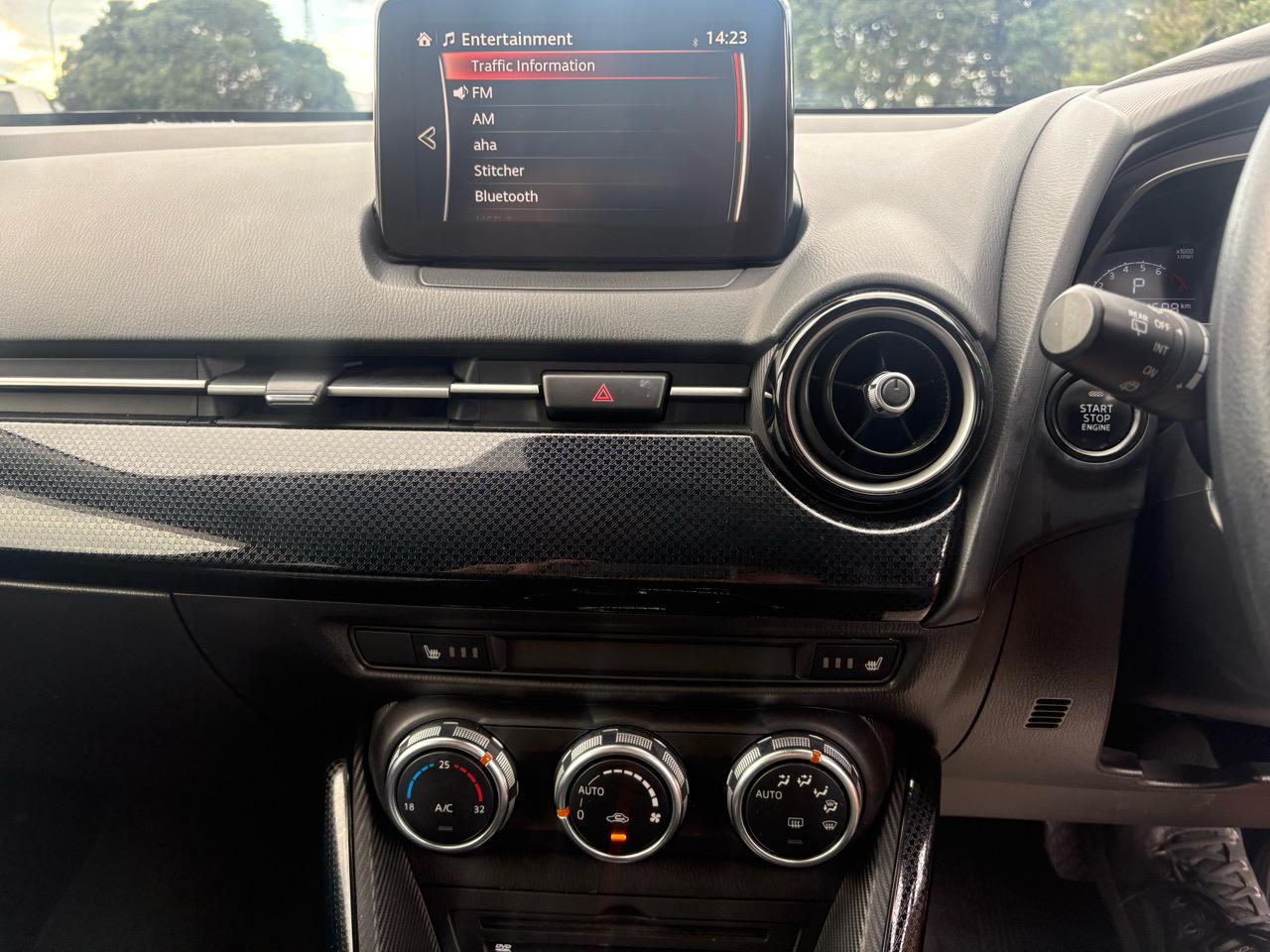 2017 Mazda DEMIO