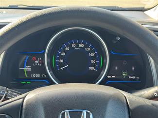 2015 Honda FIT - Thumbnail