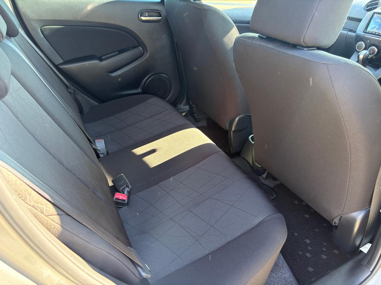 2012 Mazda DEMIO