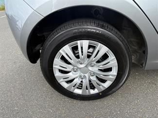 2012 Mazda DEMIO - Thumbnail