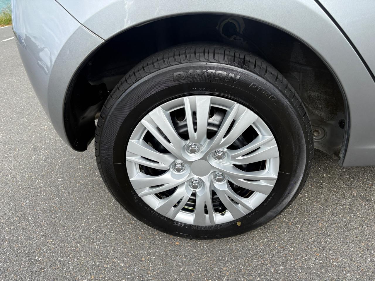 2012 Mazda DEMIO