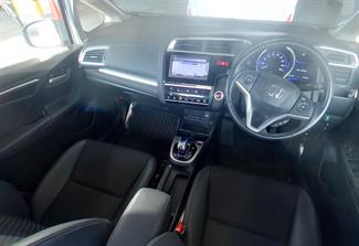 2014 Honda FIT - Thumbnail