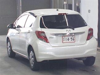 2014 Toyota Vitz - Thumbnail