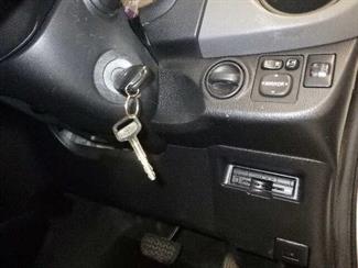2014 Toyota Vitz - Thumbnail