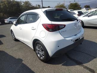 2016 Mazda DEMIO - Thumbnail