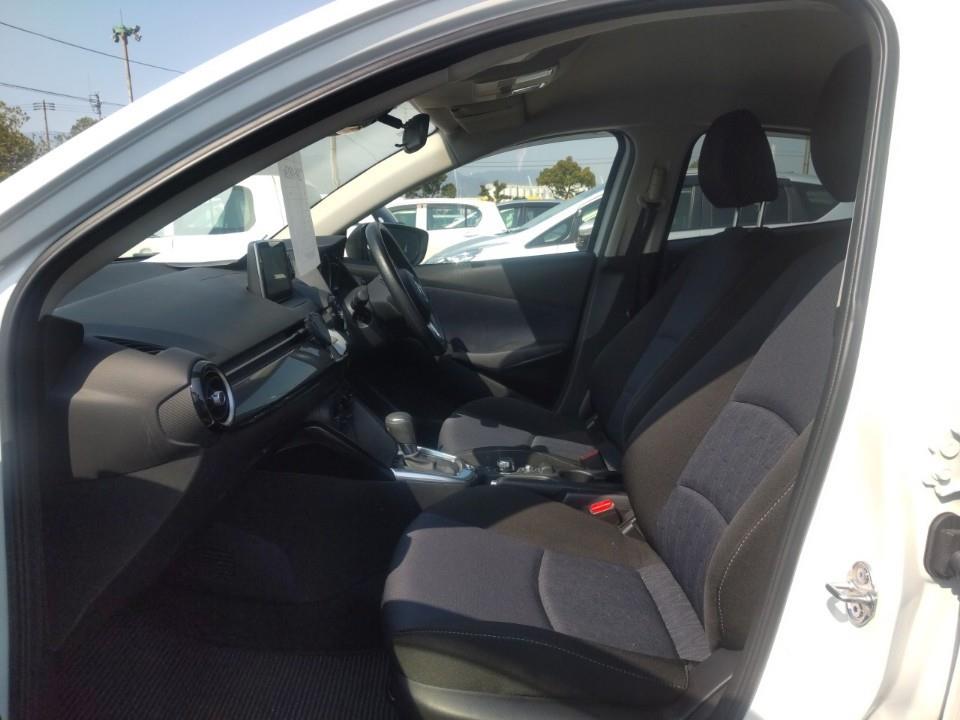 2016 Mazda DEMIO