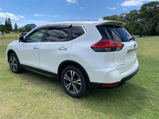 2018 Nissan X-TRAIL - Thumbnail