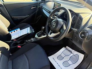 2015 Mazda DEMIO - Thumbnail