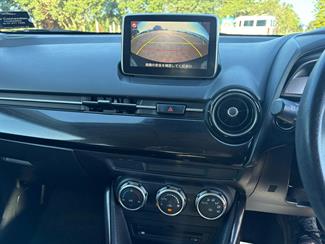 2015 Mazda DEMIO - Thumbnail