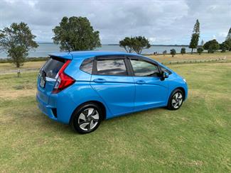 2014 Honda FIT - Thumbnail